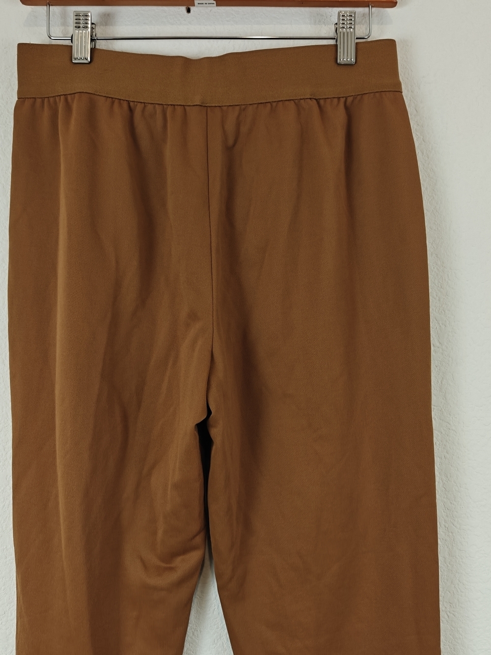 Alice + Olivia “Pete” Camel Jogger Pants Luxe Casual Chic Effortless Evelvated S - Picture 8 of 10